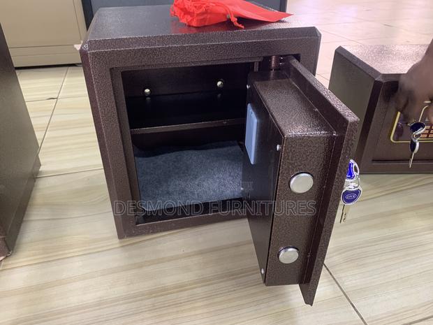 Money Safe D-450 · Photo 2