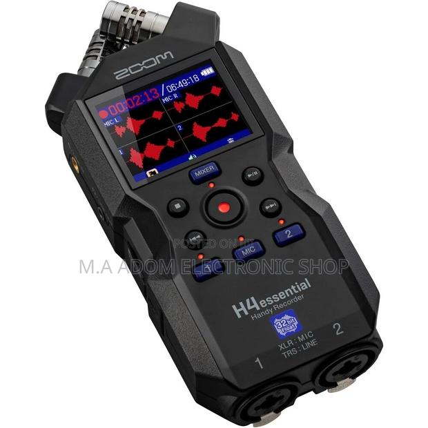 Zoom Essential H4 Portable Audio Recorder · Photo 2