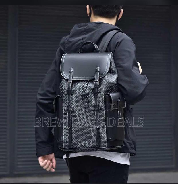 Original Pure Leather Lv Black Durable Two Strap Backpack · Photo 4