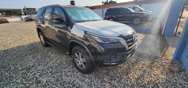 New Toyota Fortuner 2022 Black
