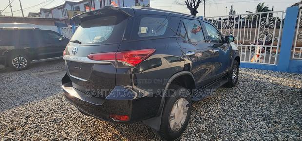 New Toyota Fortuner 2022 Black