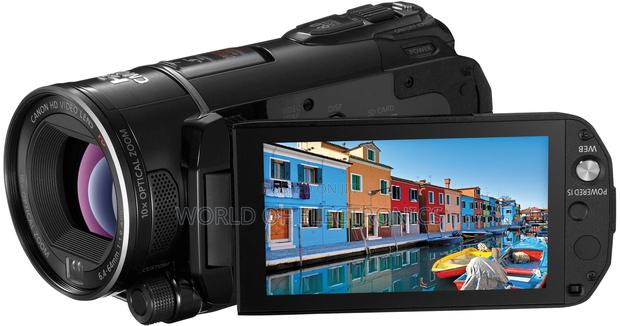 Canon LEGRIA HF S20 Dual Flash Memory PAL Camcorder · Photo 2
