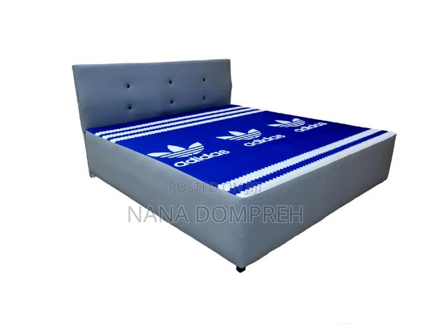 Queen Size Bed photo 4