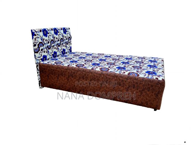 One and Half Bed photo 3