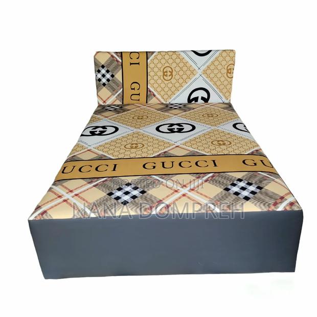 Double Bed photo 3