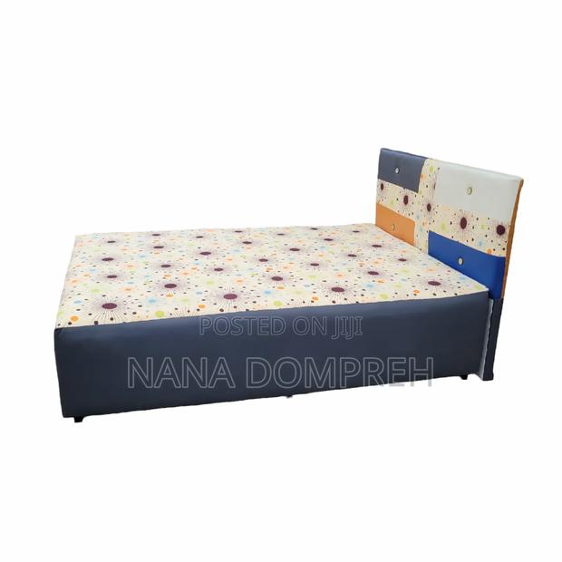 Double Bed photo 5