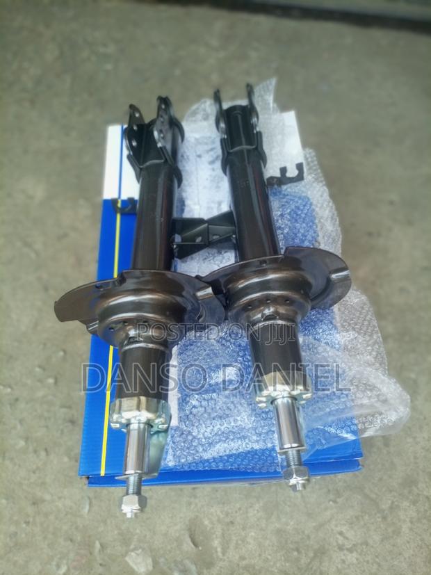 Escape 2002 - 11 Front Shock