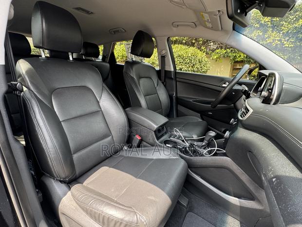 Hyundai Tucson SEL 2021 Black photo 8