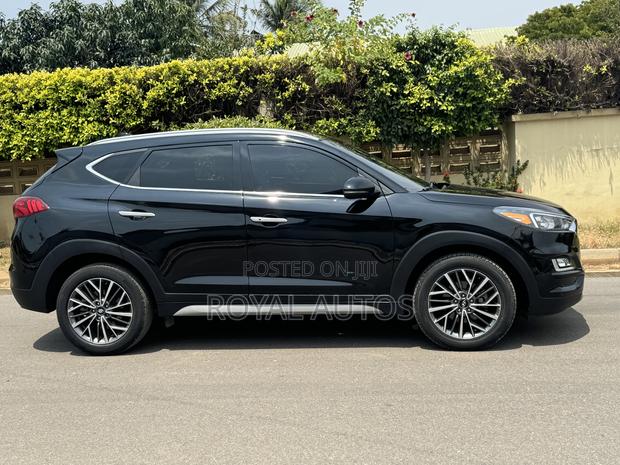 Hyundai Tucson SEL 2021 Black photo 6