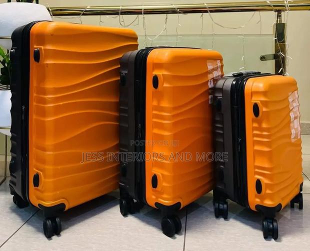 Suitcase 3-Piece · Photo 3