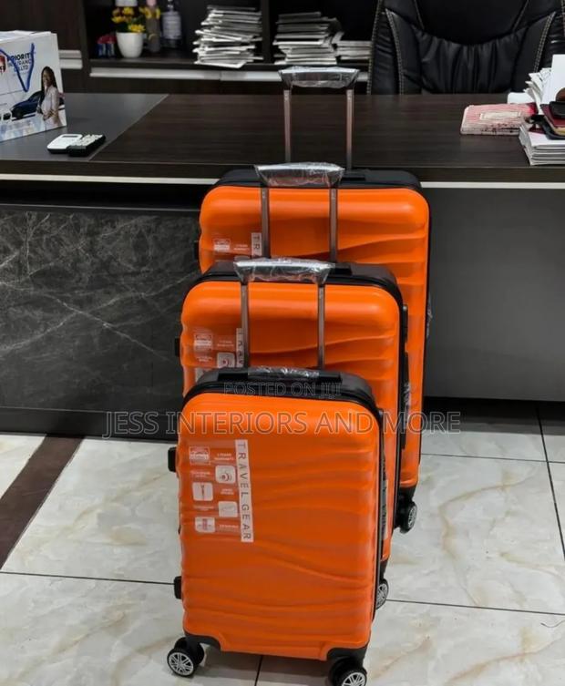 Suitcase 3-Piece · Photo 4