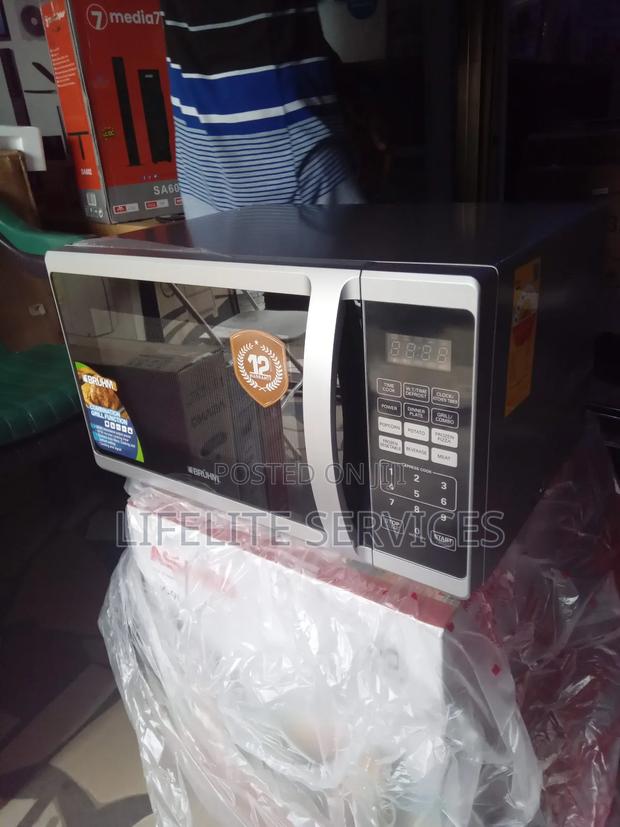 25L Bruhm Microwave With Defrost Settings