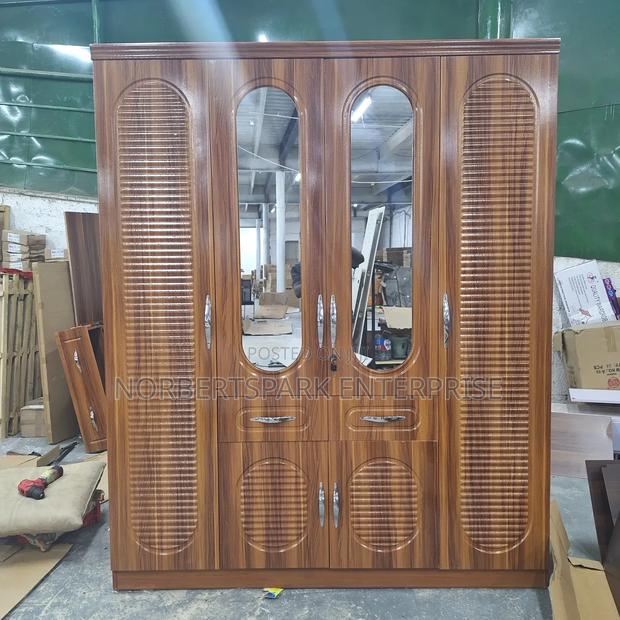 Wardrobe (Four Doors) · Photo 1