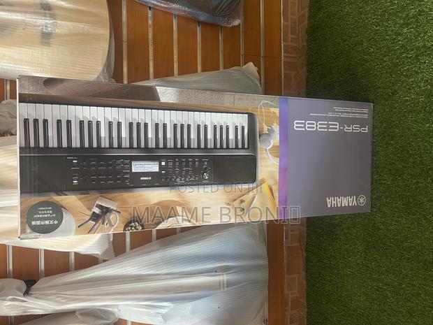Yamaha E383