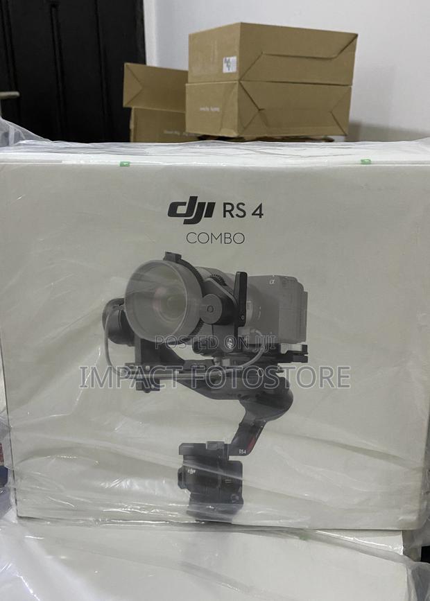 Dji Rs 4 Gimbal Stabilizer Combo · Photo 2