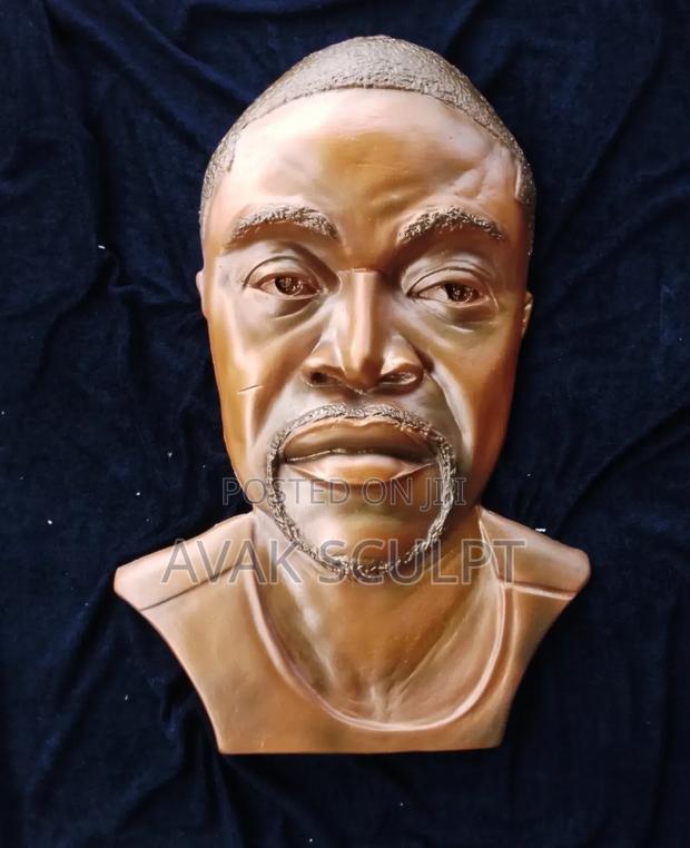 Relief Portrait Bust · Photo 2