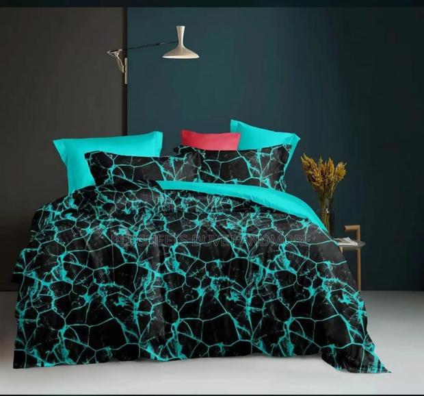 Tie and Dye Print Duvet Set · Photo 2