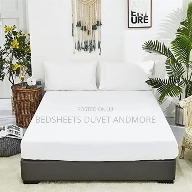 1 Fitted Sheet With 2 Pillow Cases · Photo 2