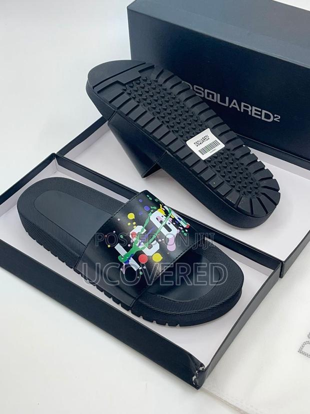 DSQUARED2 Unisex Slides/Slippers · Photo 4