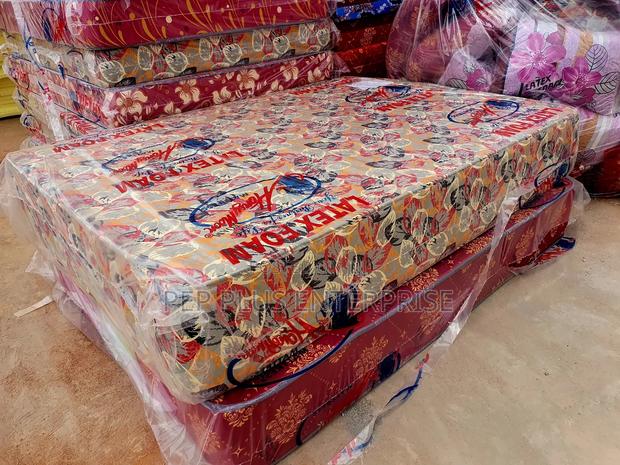 Latex Foam 10 Inches Double Size High Density Mattress photo 3