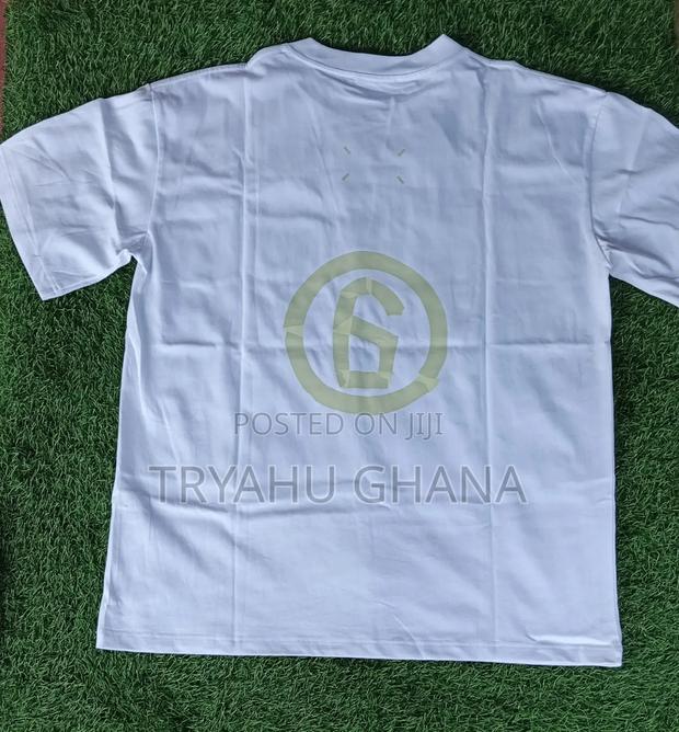 Shop Original Pure White Round-Neck Tops for Sale at Tryahu · Photo 4