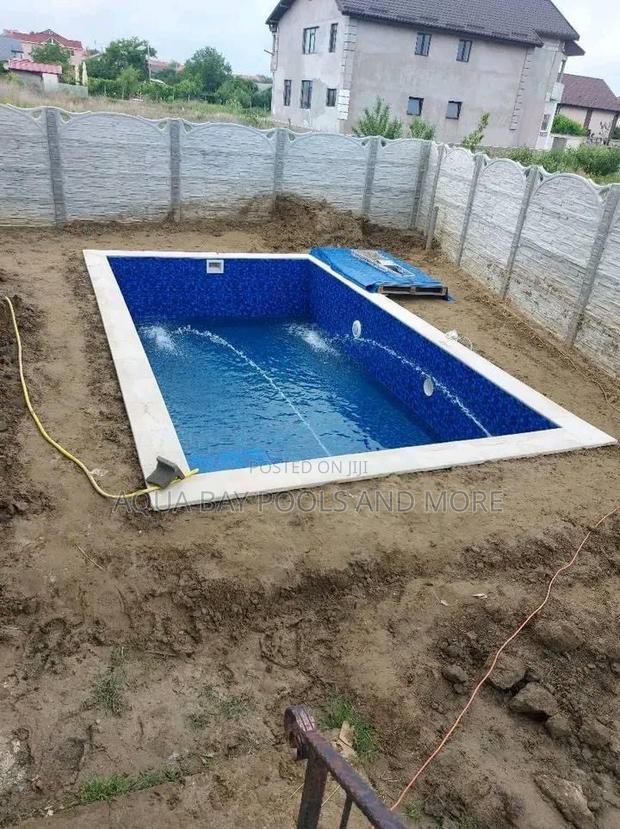 Swimming Pool Expert Available photo 4