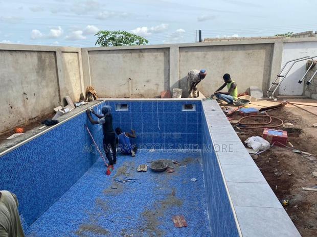 Swimming Pool Expert Available photo 3