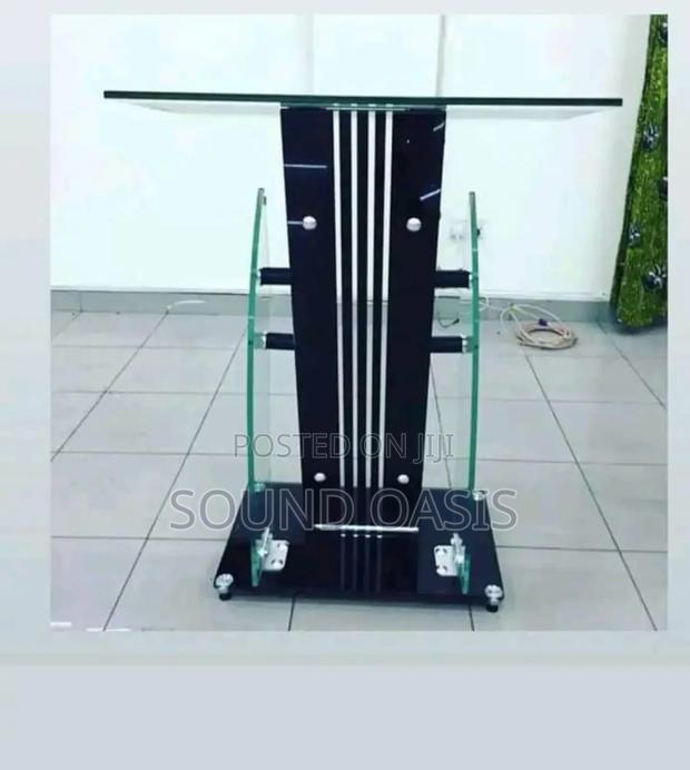 Authentic Foreign Glass Pulpit · Photo 2