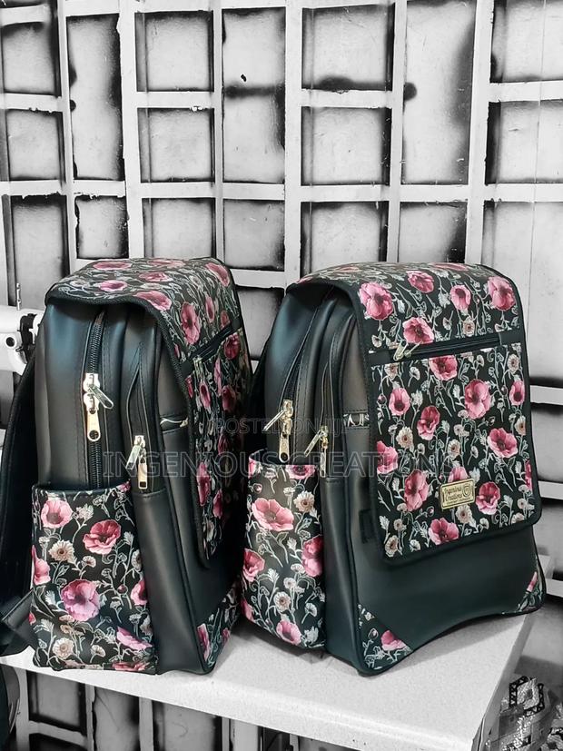 Durable Yet Stylish Backpack · Photo 4