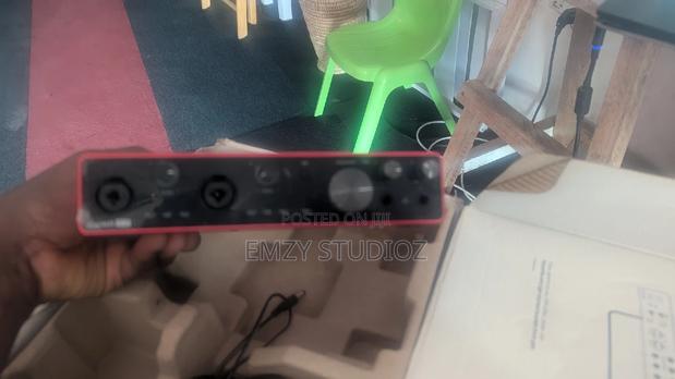 Focusrite 8i6 Sound Card photo 2