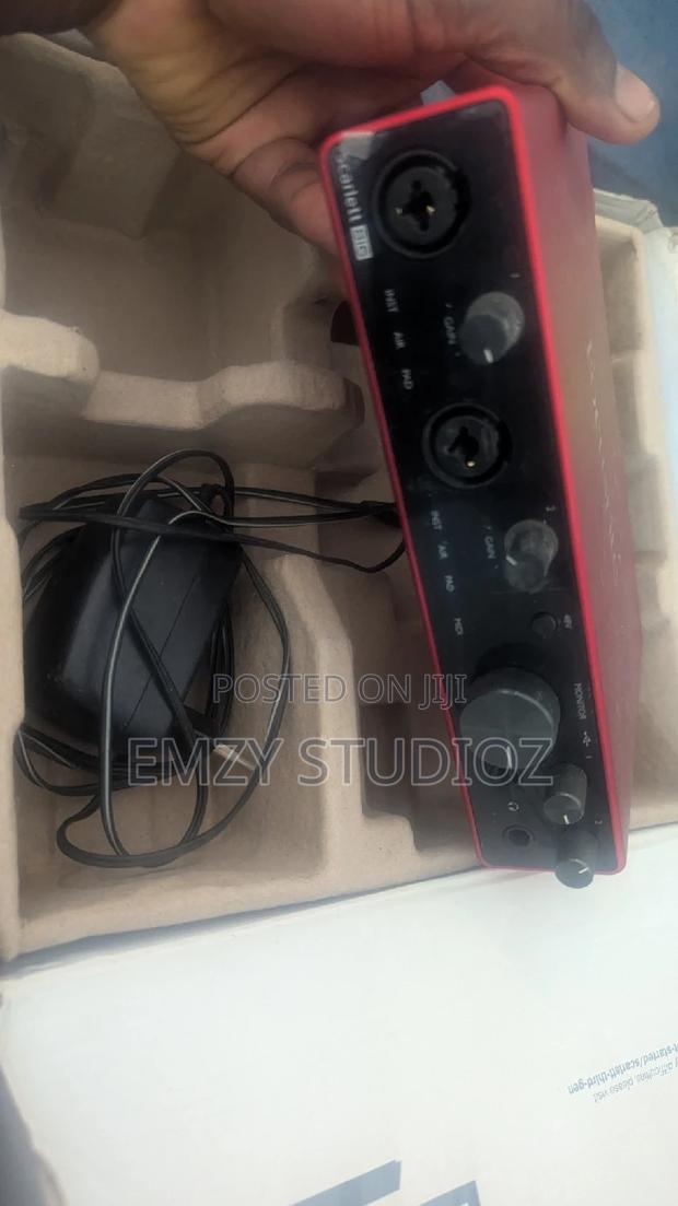 Focusrite 8i6 Sound Card photo 5