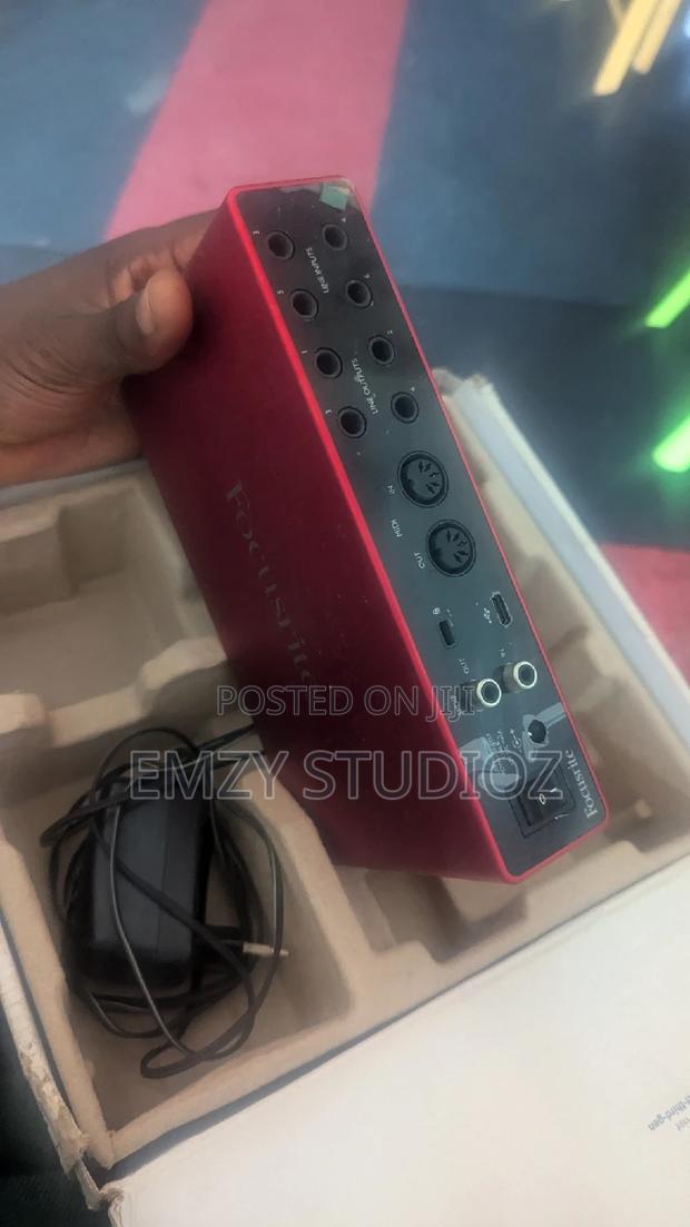 Focusrite 8i6 Sound Card photo 6