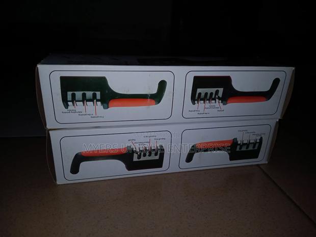 Neatly Sealed Knife Sharpener · Photo 2