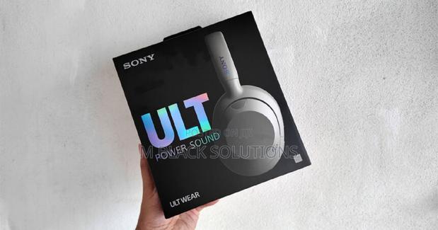 Sony Ult900 New Headphones Black · Photo 2