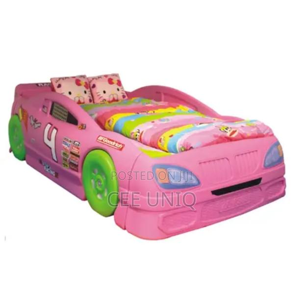Elegance Toddler Wooden Car Type Bed for Kids · Photo 2