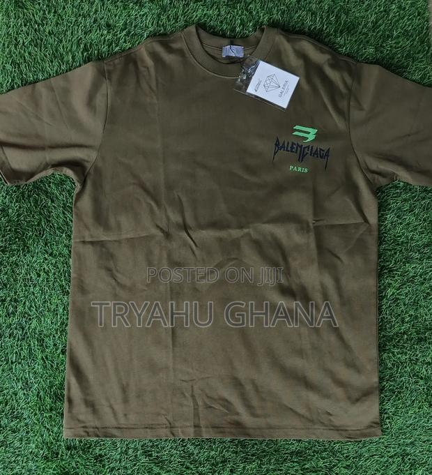 Upgrade Your Swag With Our Stock of Round-Neck Top at Tryahu · Photo 3