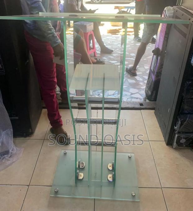 Glass Pulpit Plain · Photo 2