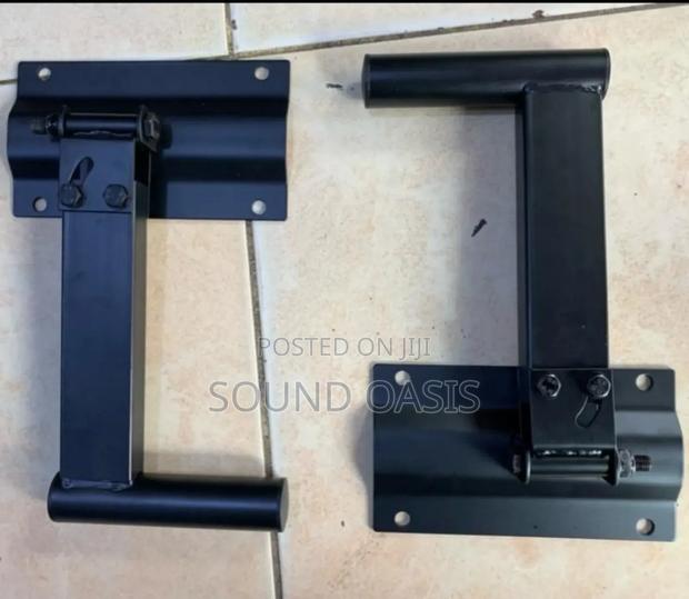 Wall Mount Stand · Photo 4