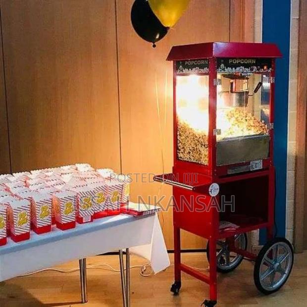 Popcorn Machine With Wheels · Photo 3