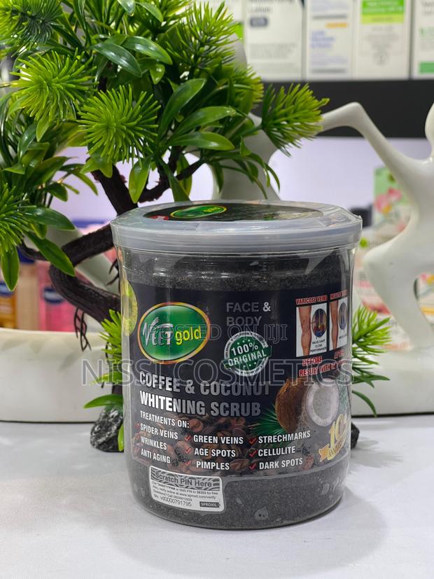 Veet Gold Body Scrub · Photo 2