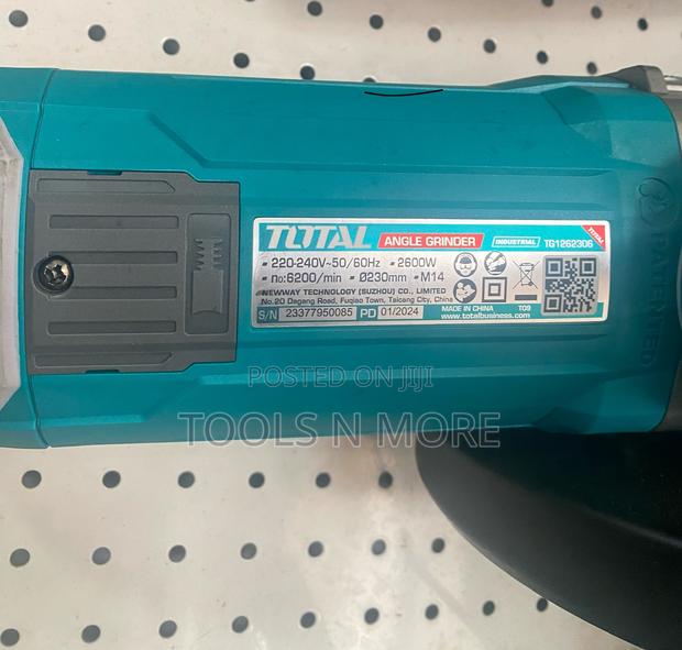 TOTAL Angle Grinder 2600W · Photo 4