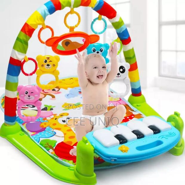 Piano Activity Gym Mat · Photo 4