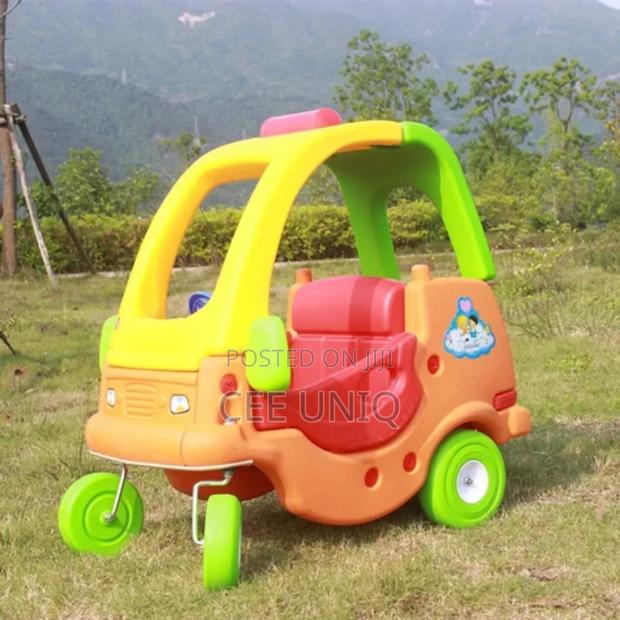Kids Ride on Car · Photo 2