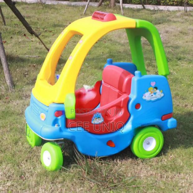 Kids Ride on Car · Photo 3