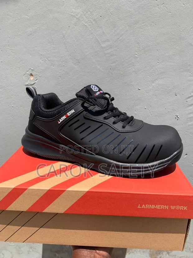 Sneaker Safety Boots