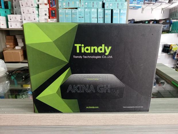 Tiandy 8ch Poe NVR Tc-R3108 · Photo 4