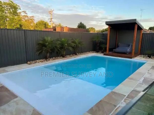 High Quality Swimming Pool Installation · Photo 4
