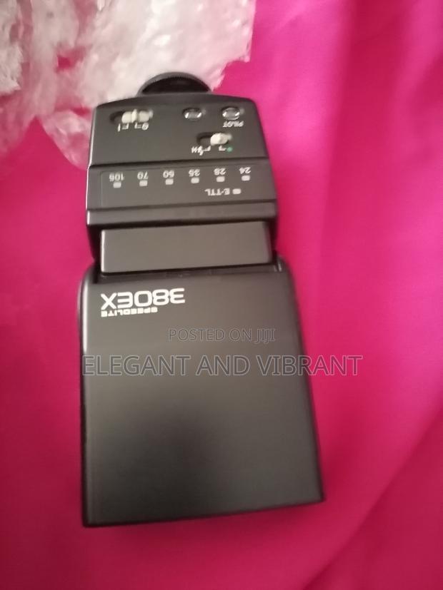 Canon Original Flash, in Little Use Condition From UK photo 3