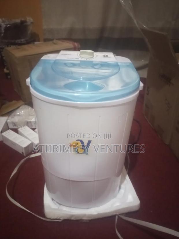 4.5kg Mini Washing Machine photo 2