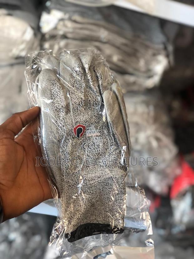 Promac Gloves photo 2